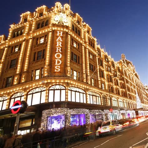 Harrods: Tour dei reparti imperdibili del grande magazzino più 